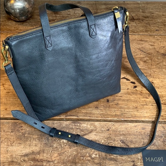 Madewell Handbags - Madewell Leather Transport Top Zip